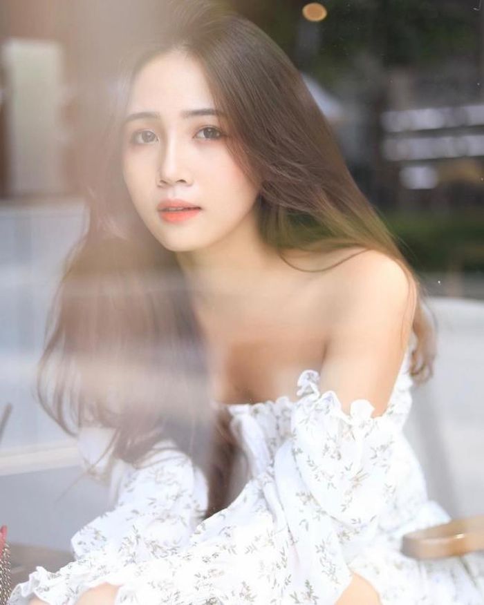 Hot girl áo dài  16