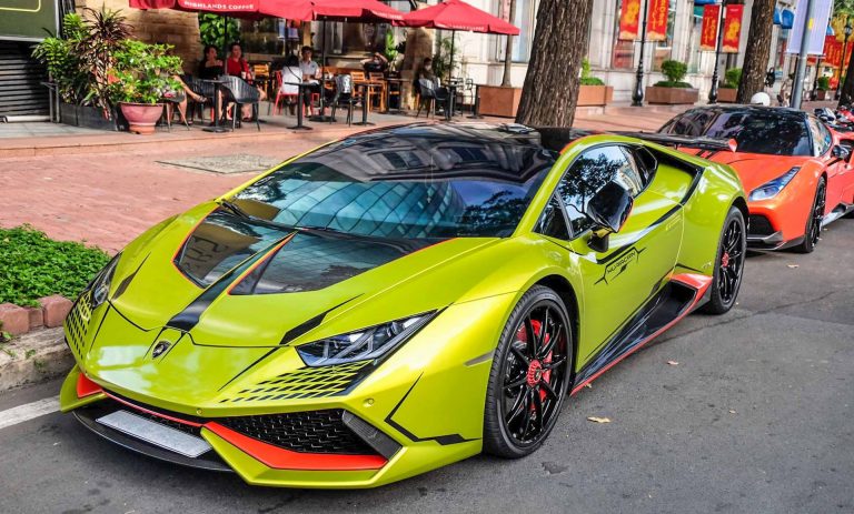 Cận cảnh Lamborghini Huracan LP610-4 của ca sĩ doanh nhân Đoàn Di Băng độ phong cách Huracan STO